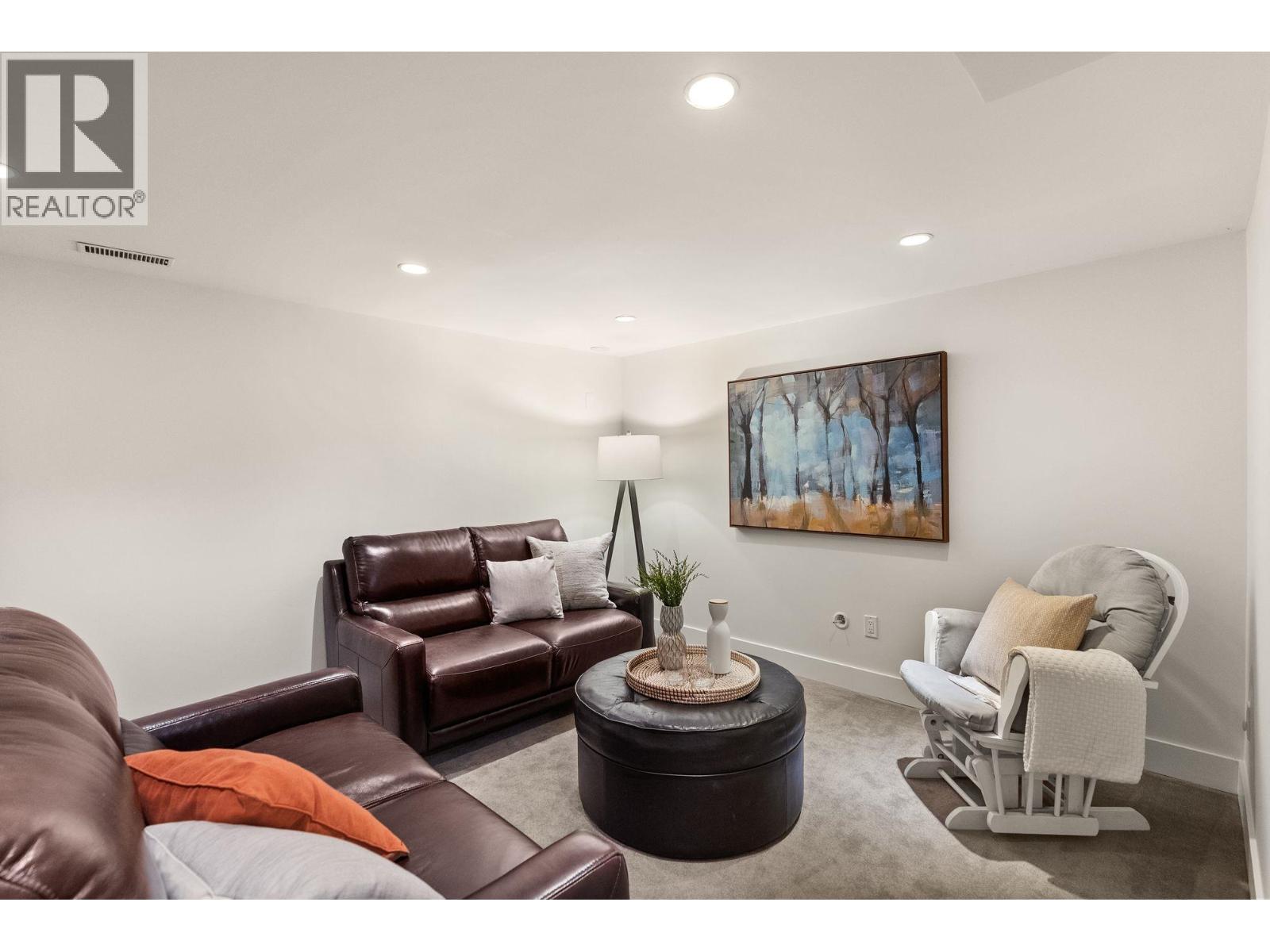 2307 Mountain Highway, North Vancouver, British Columbia  V7J 2N2 - Photo 19 - R3065978