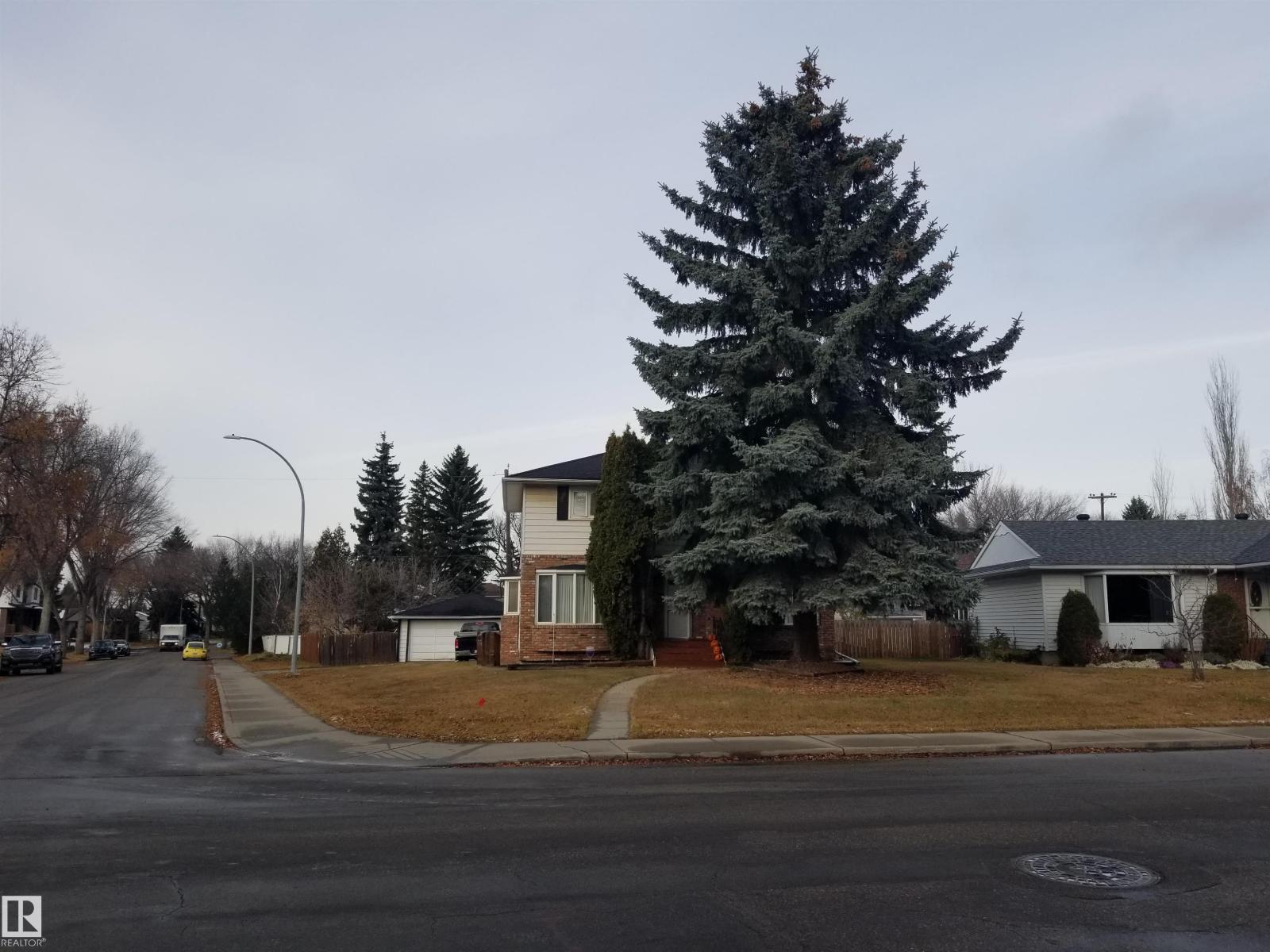 7524 95 Av Nw, Edmonton, Alberta  T6C 1X5 - Photo 6 - E4465229