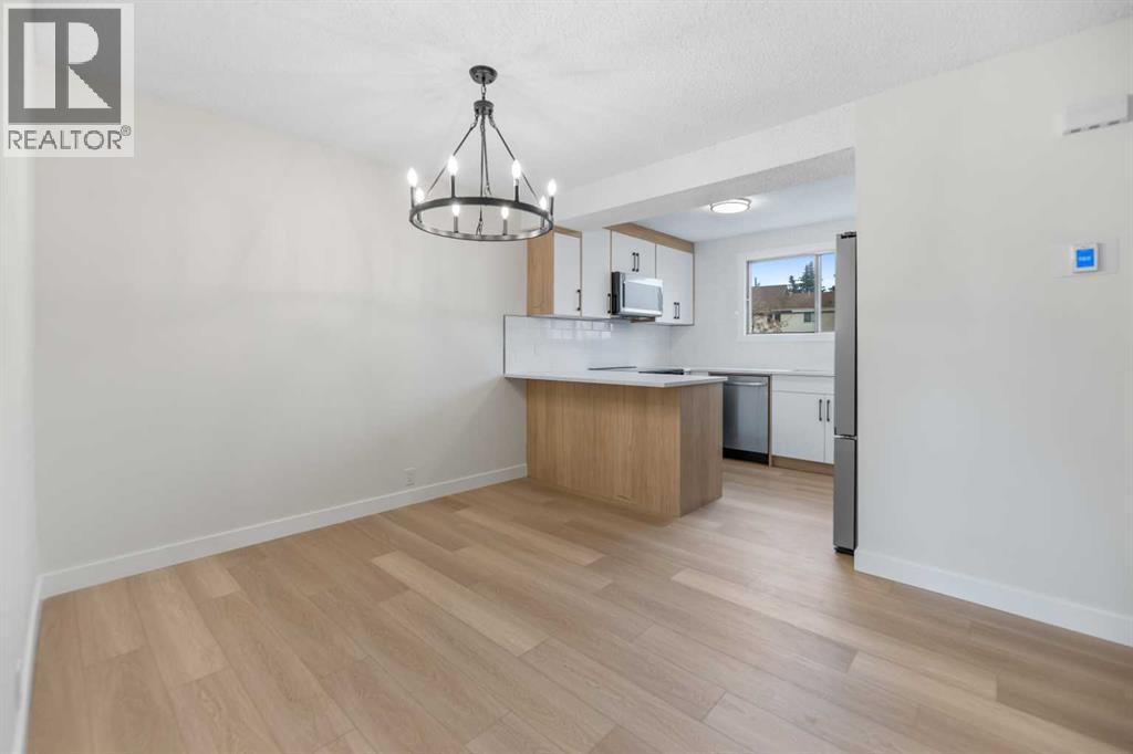 14 Woodhill Road Sw, Calgary, Alberta  T2W 3P2 - Photo 8 - A2269834