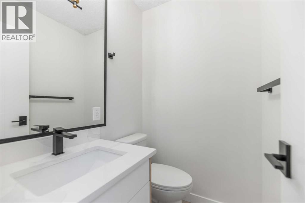 14 Woodhill Road Sw, Calgary, Alberta  T2W 3P2 - Photo 17 - A2269834