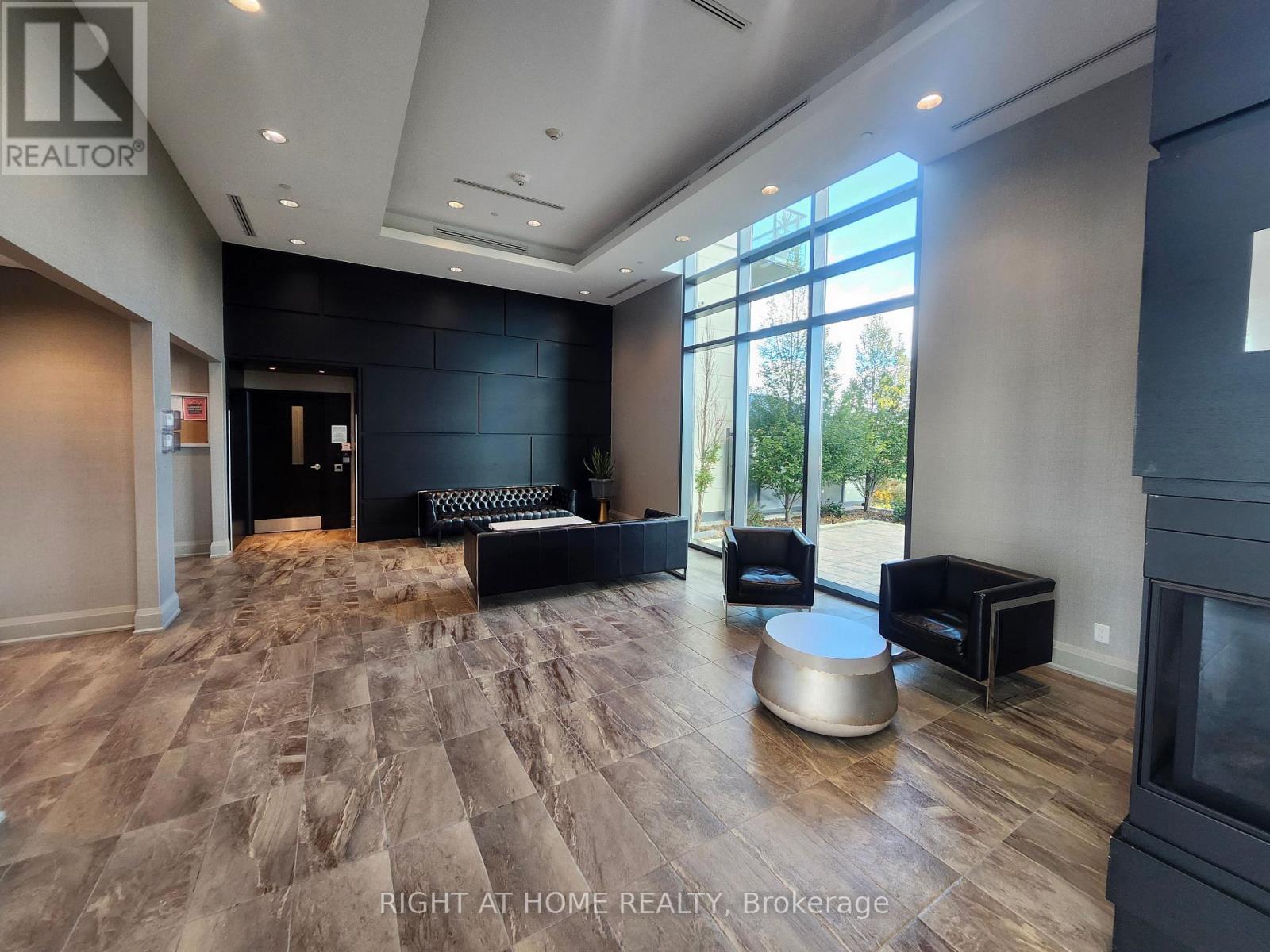 109 - 65 Yorkland Boulevard, Brampton, Ontario  L6P 4M5 - Photo 6 - W12526264