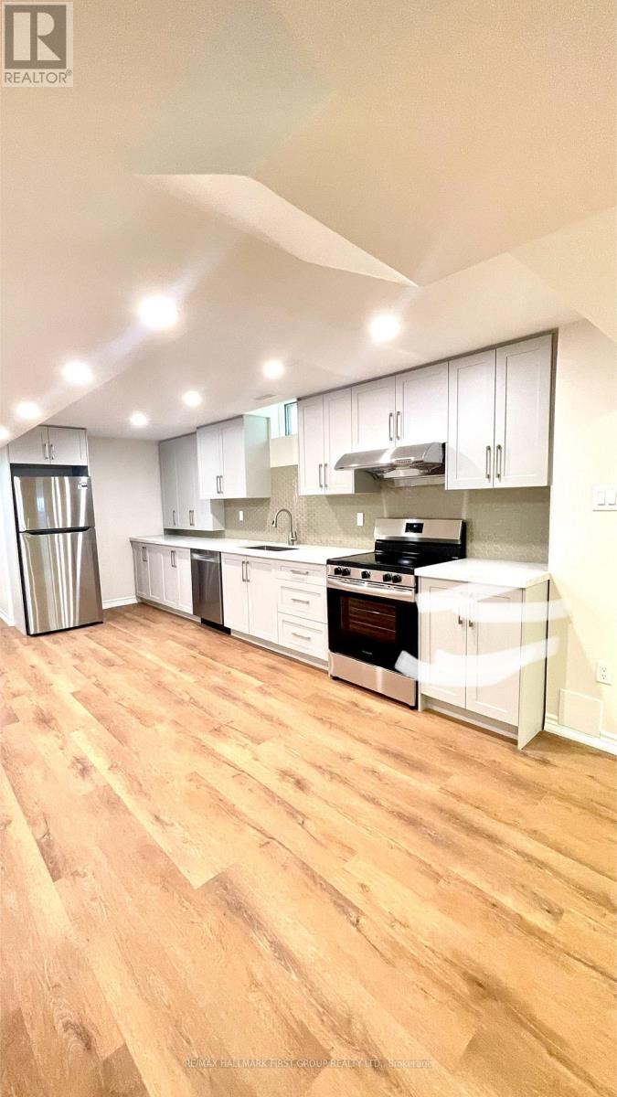 61 Lent Crescent, Brampton, Ontario  L6Y 4X7 - Photo 11 - W12526268