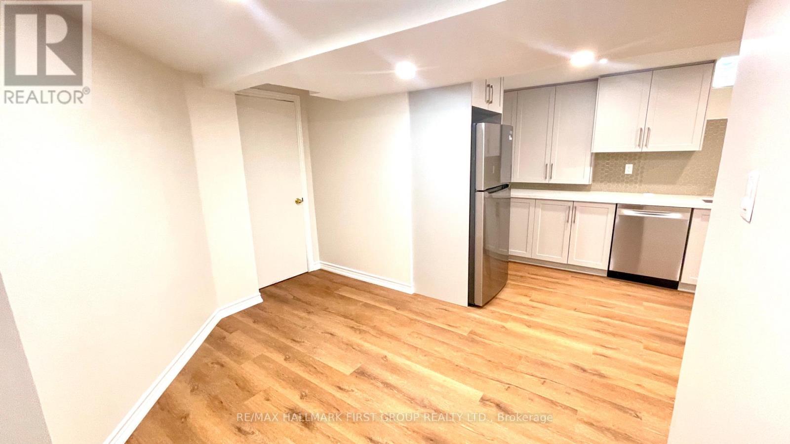 61 Lent Crescent, Brampton, Ontario  L6Y 4X7 - Photo 17 - W12526268