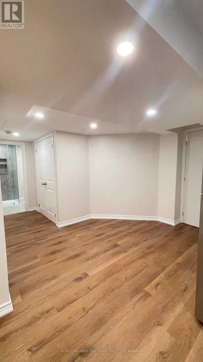 61 Lent Crescent, Brampton, Ontario  L6Y 4X7 - Photo 23 - W12526268