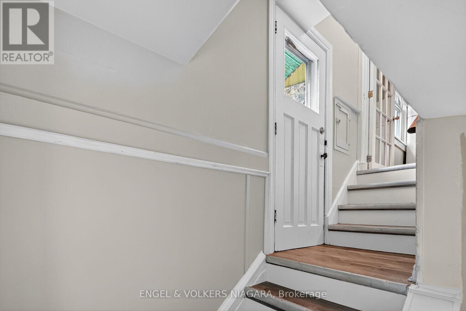 141 Cope Street, Hamilton, Ontario  L8H 5B3 - Photo 22 - X12526278