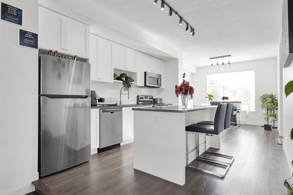 30 13636 81a Avenue, Surrey, British Columbia V3W 1H9 - Photo 11 - R3065789