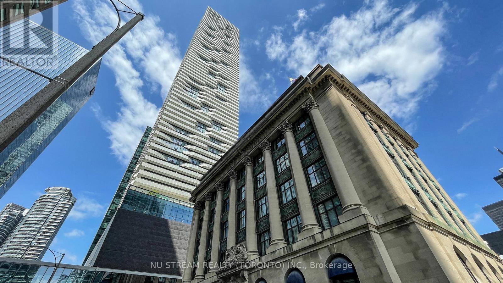 Ph101 - 100 Harbour Street, Toronto, Ontario  M5J 0B5 - Photo 1 - C12526298