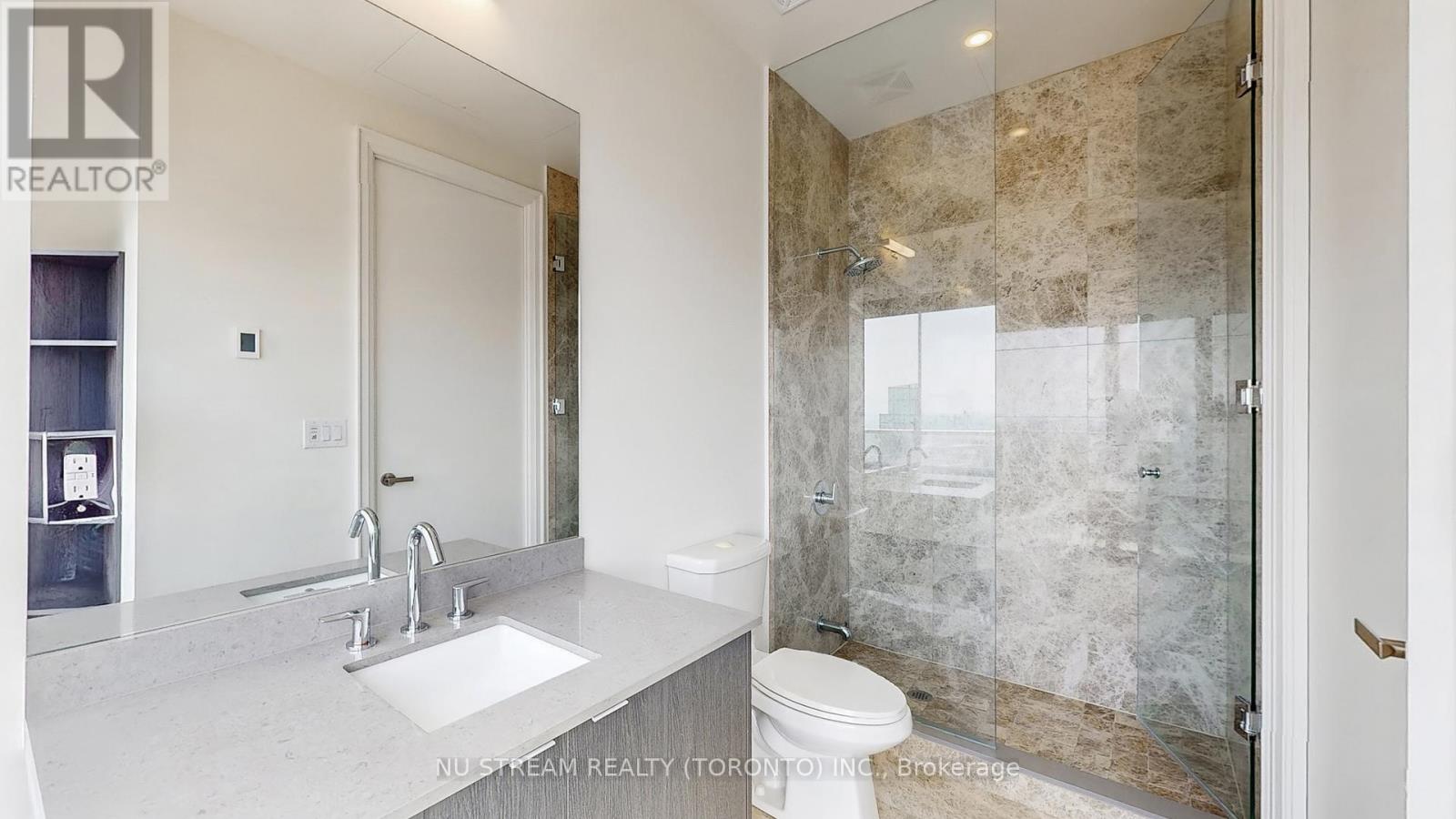 Ph101 - 100 Harbour Street, Toronto, Ontario  M5J 0B5 - Photo 24 - C12526298