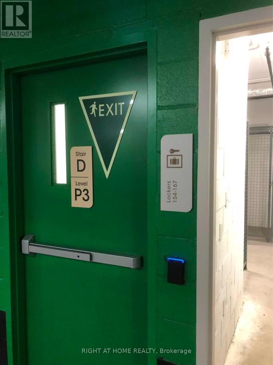 2901 - 30 Inn On The Park Drive, Toronto, Ontario  M3C 0P7 - Photo 36 - C12522988