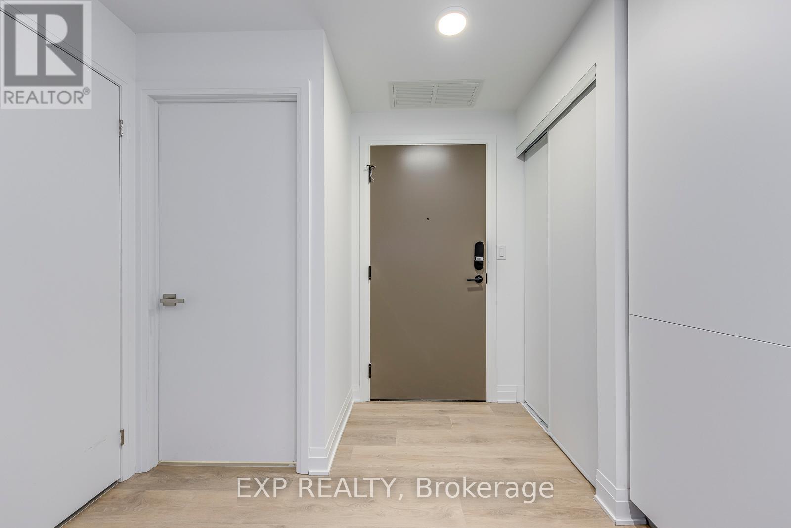3001 - 4015 The Exchange Road, Mississauga, Ontario L5B 0N9 - Photo 6 - W12520650