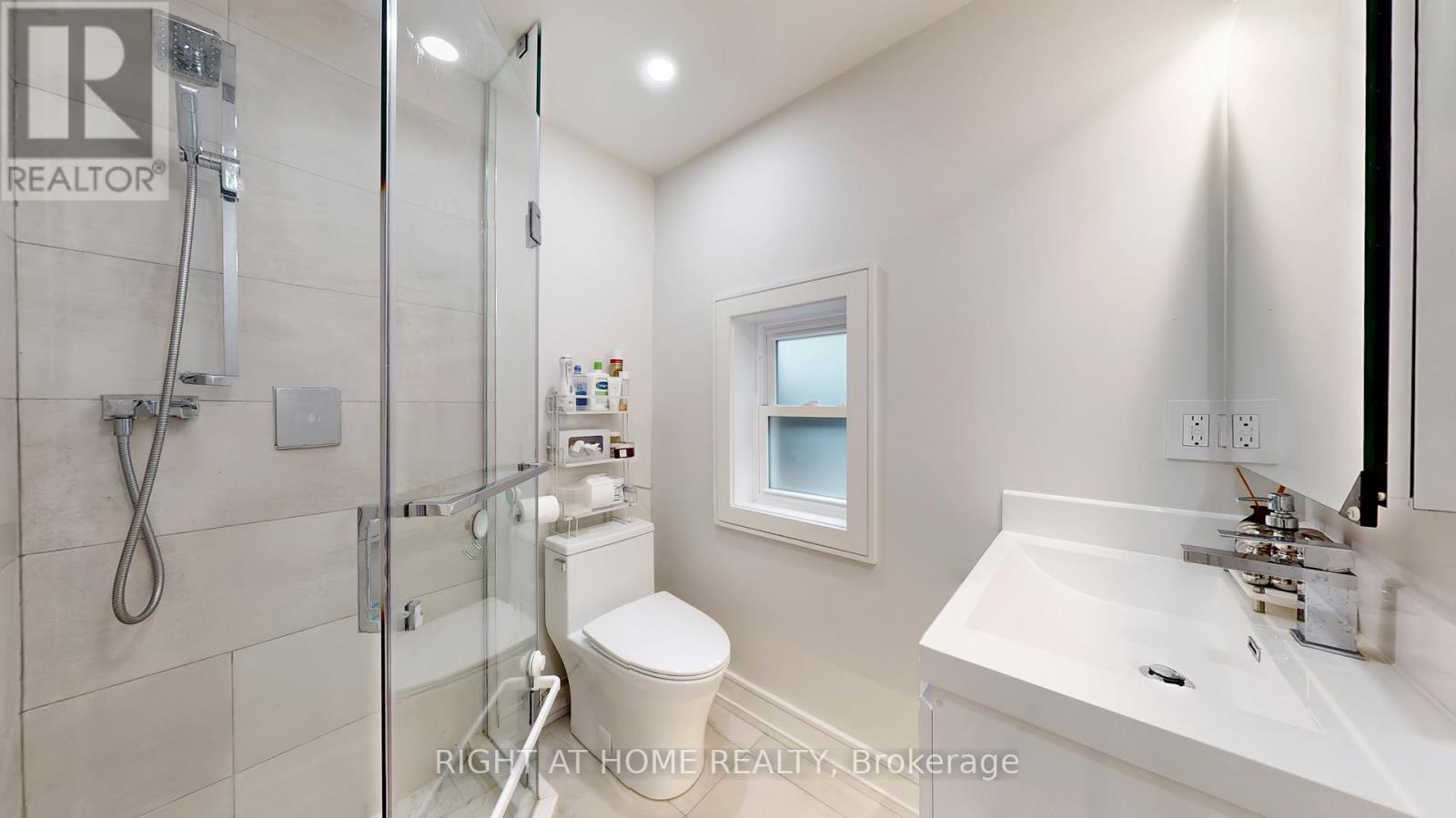 5 Mattice Road, Toronto, Ontario M9A 1E1 - Photo 15 - W12526282