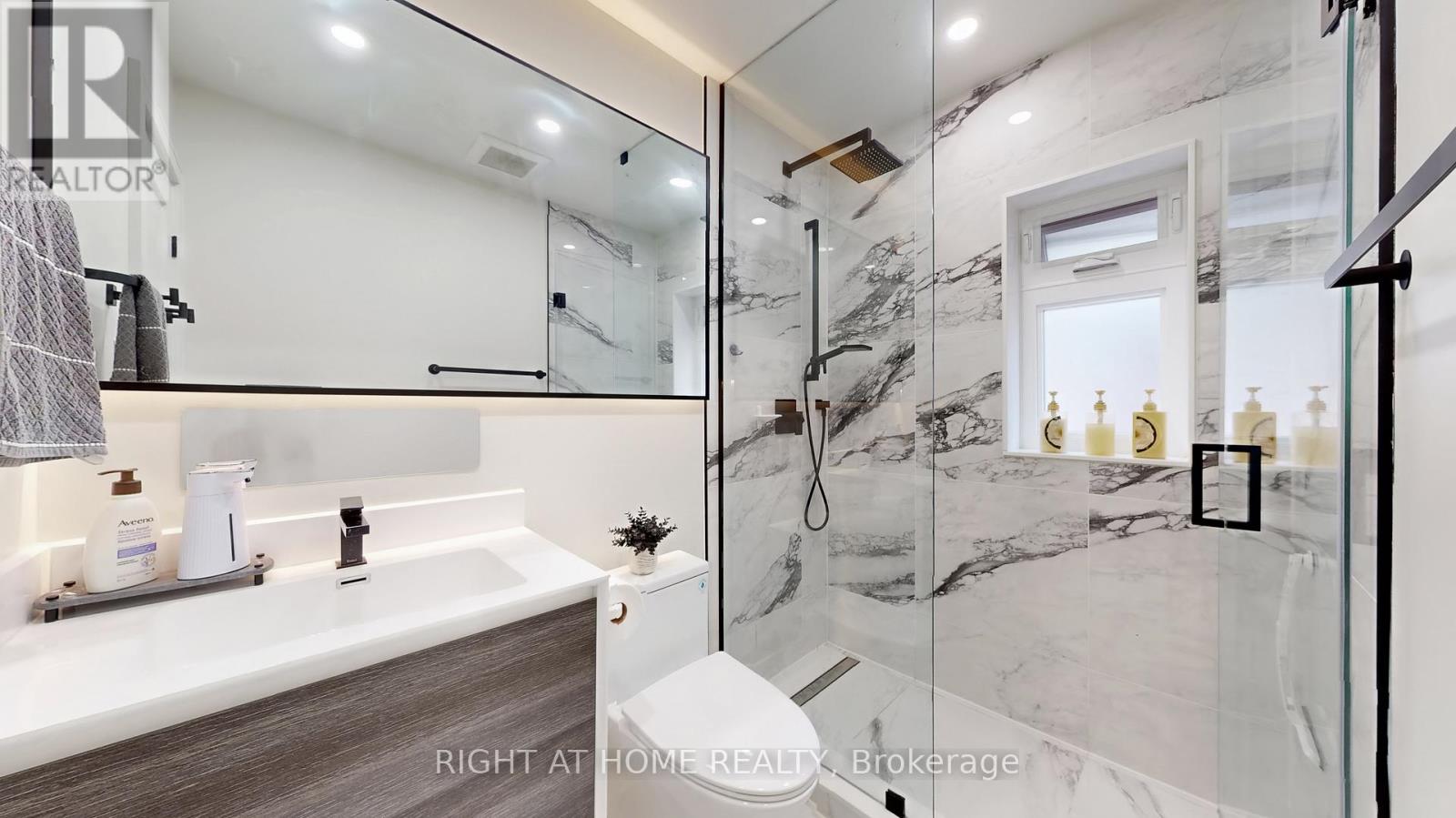 5 Mattice Road, Toronto, Ontario M9A 1E1 - Photo 18 - W12526282