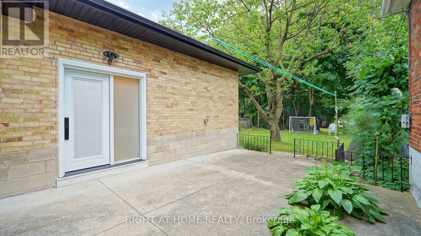 5 Mattice Road, Toronto, Ontario M9A 1E1 - Photo 27 - W12526282