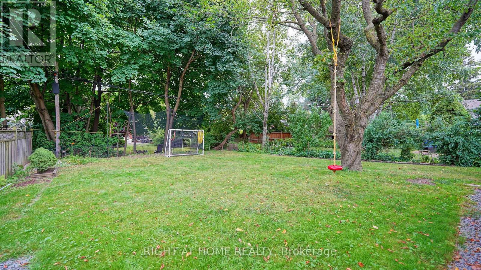 5 Mattice Road, Toronto, Ontario M9A 1E1 - Photo 29 - W12526282