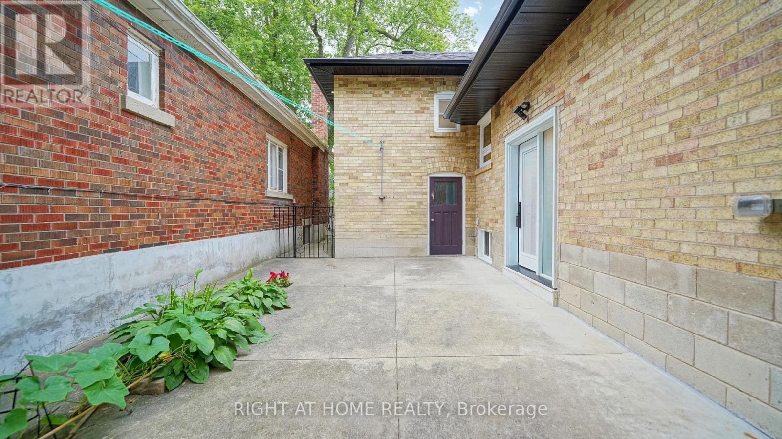 5 Mattice Road, Toronto, Ontario M9A 1E1 - Photo 30 - W12526282