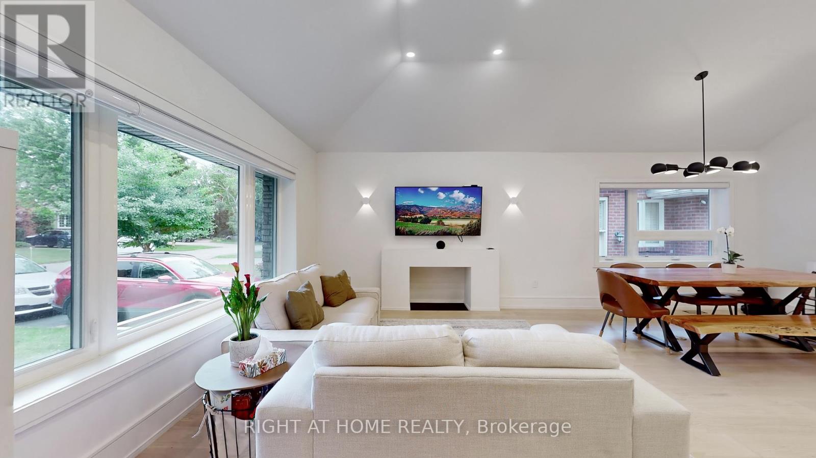 5 Mattice Road, Toronto, Ontario M9A 1E1 - Photo 7 - W12526282