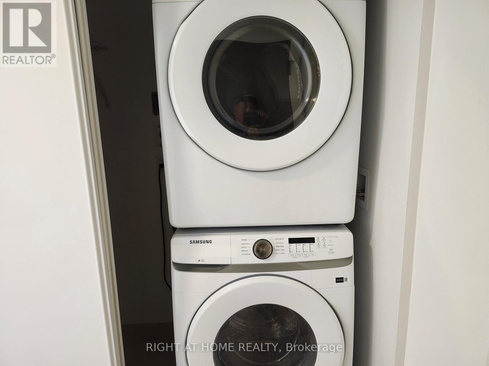 2602 - 4015 The Exchange Street, Mississauga, Ontario  L5B 0N9 - Photo 35 - W12526290