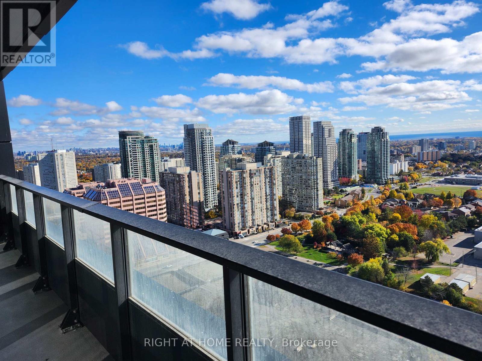 2602 - 4015 The Exchange Street, Mississauga, Ontario  L5B 0N9 - Photo 8 - W12526290