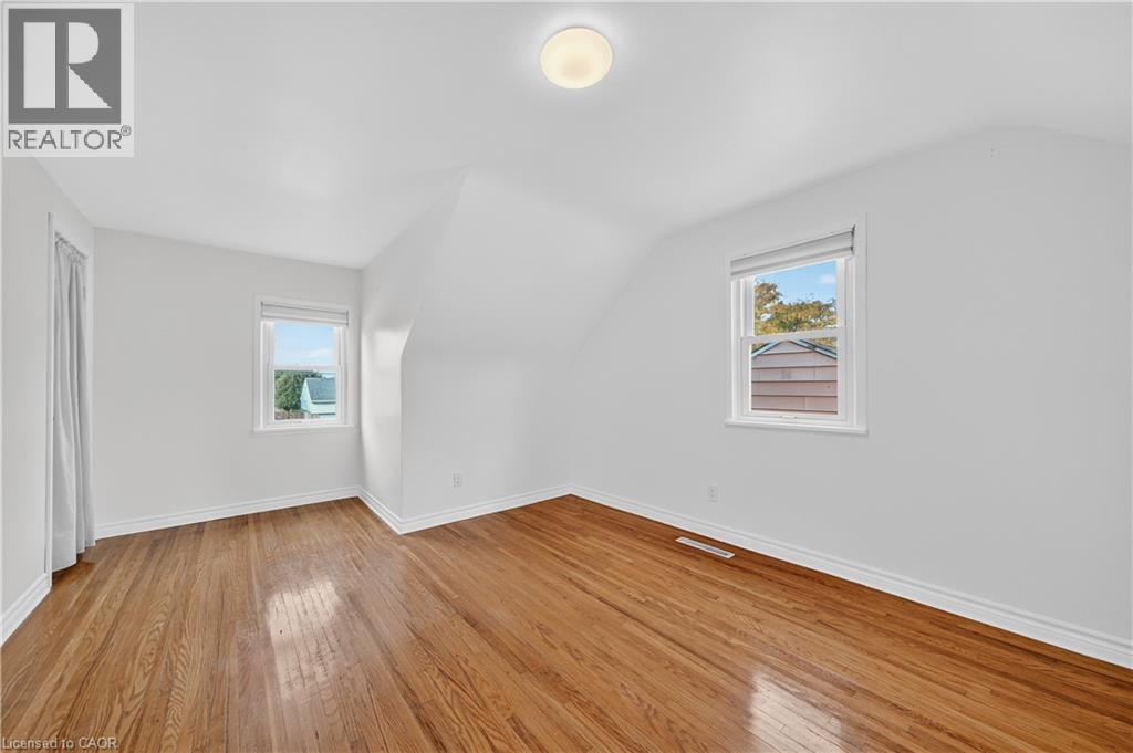 421 East 36th Street, Hamilton, Ontario L8V 4A3 - Photo 23 - 40784240