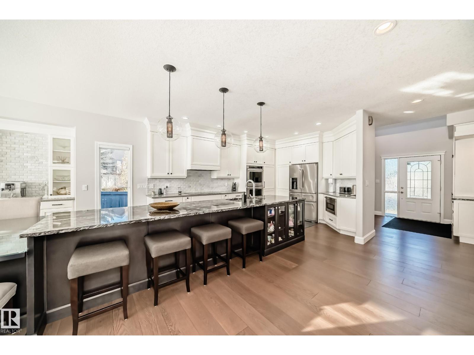 539 Dickens Lo Nw, Edmonton, Alberta  T6M 2S1 - Photo 7 - E4465174