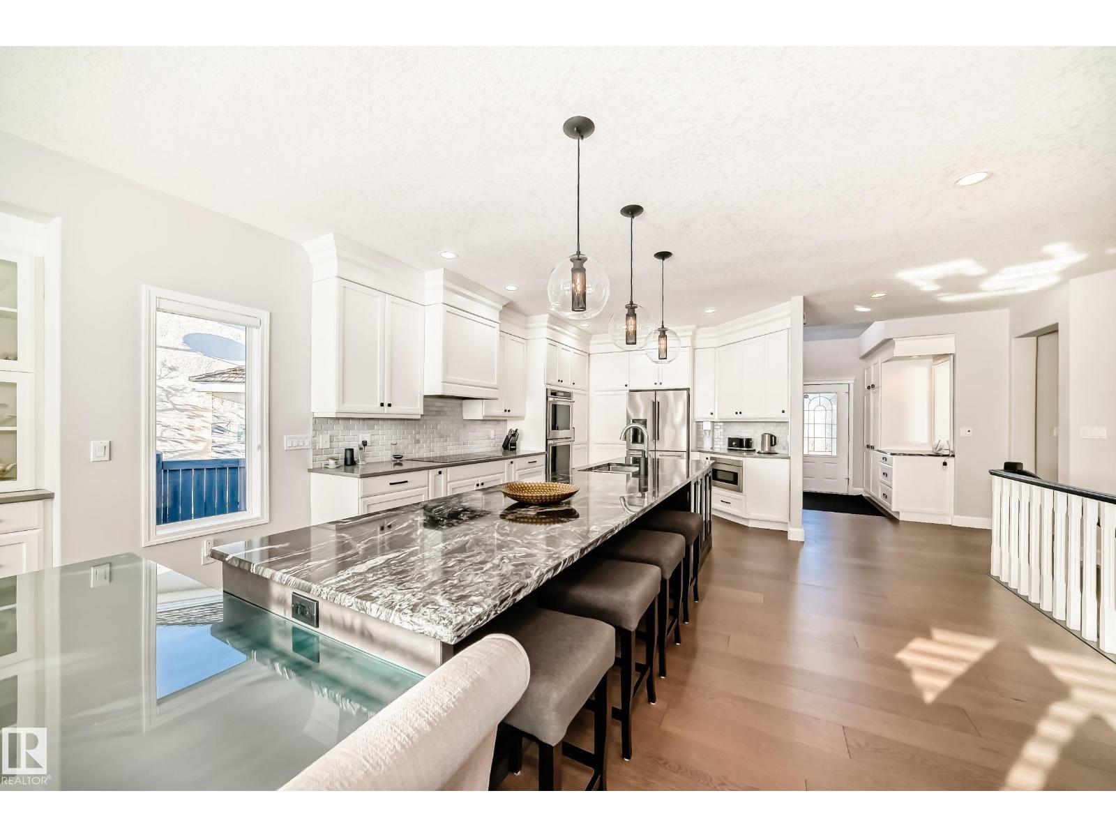 539 Dickens Lo Nw, Edmonton, Alberta  T6M 2S1 - Photo 9 - E4465174