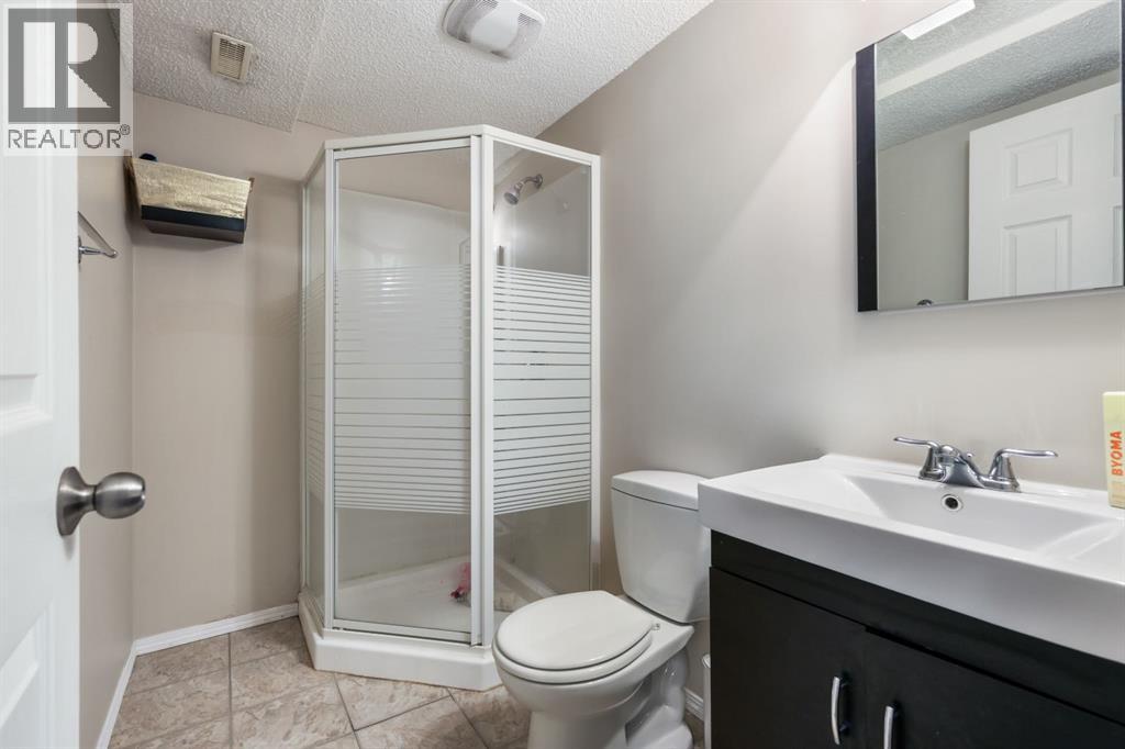 3720 Douglas Ridge Way Se, Calgary, Alberta  T2Z 3B6 - Photo 30 - A2260862