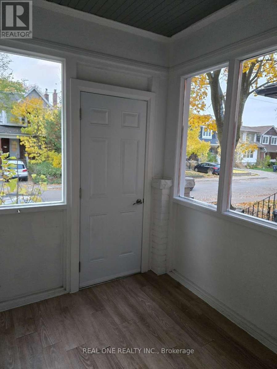 157 Glenholme Avenue, Toronto, Ontario M6E 3C5 - Photo 4 - C12403015