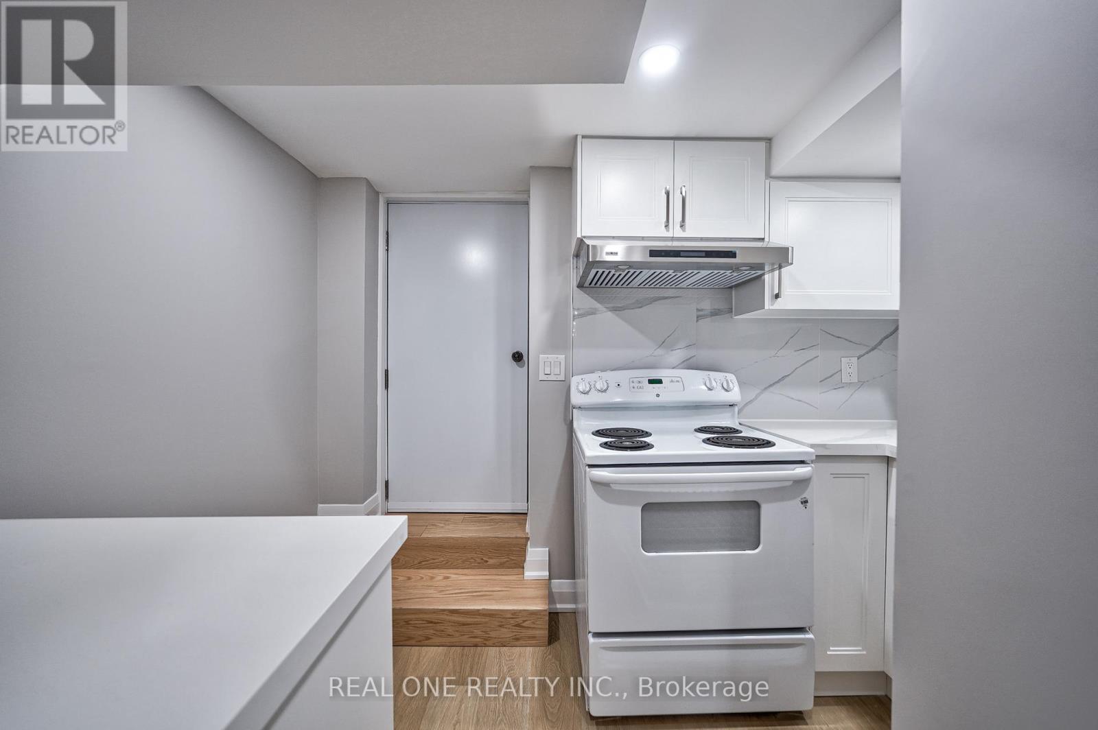 157 Glenholme Avenue, Toronto, Ontario M6E 3C5 - Photo 46 - C12403015