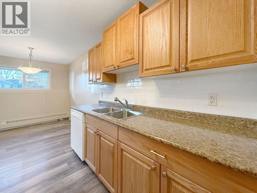 104, 4808 45 Street, Stettler, Alberta  T0C 2L0 - Photo 5 - A2267133