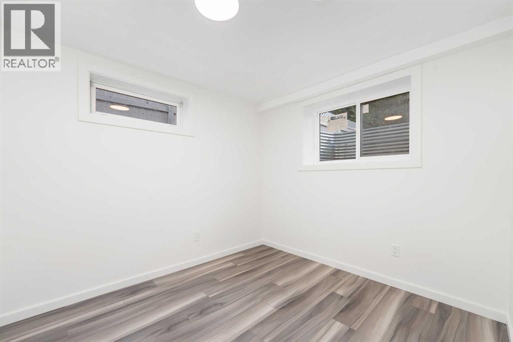 28 Henefer Road Sw, Calgary, Alberta  T2V 3B4 - Photo 17 - A2257870