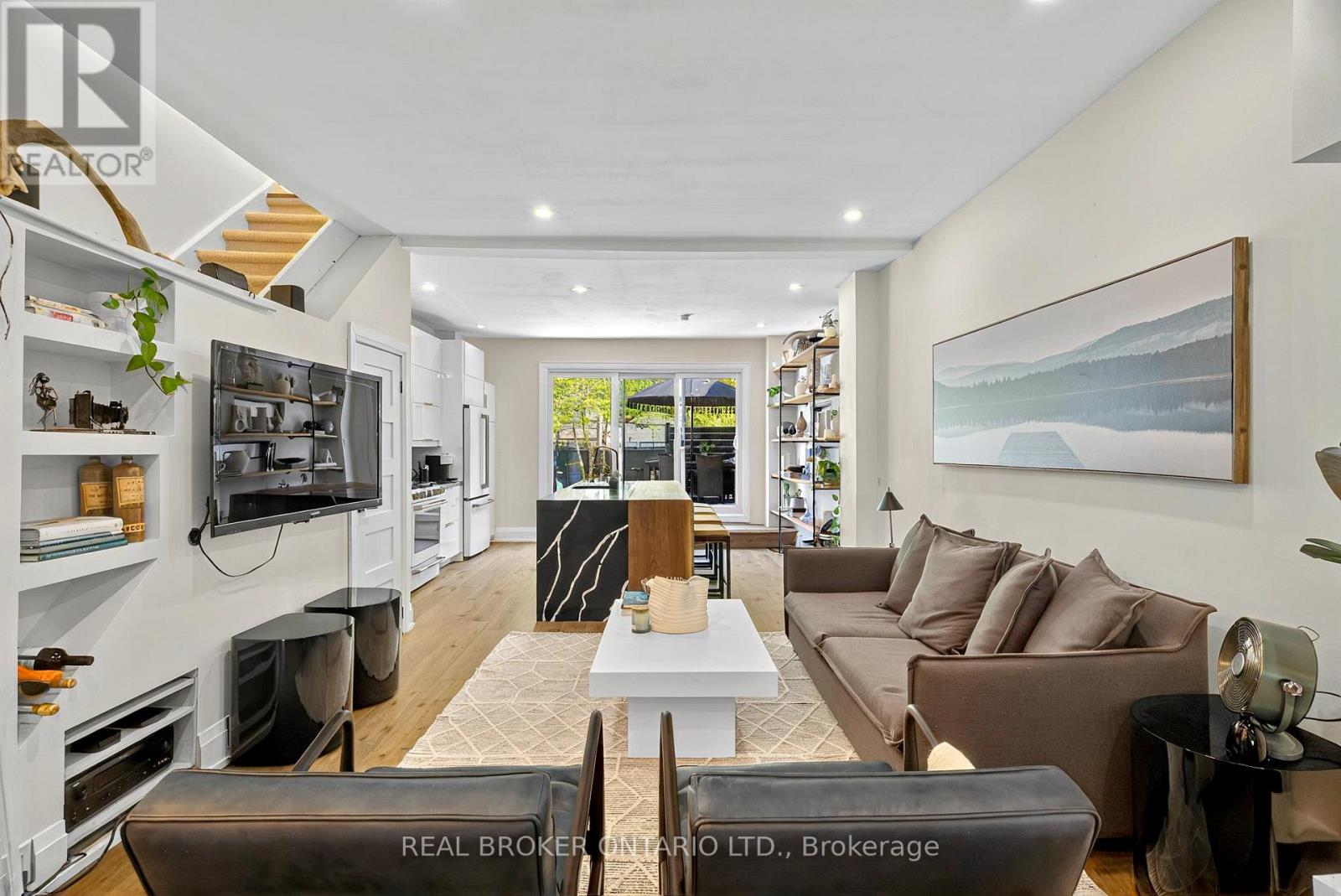 143 PARKMOUNT ROAD, Toronto, Ontario