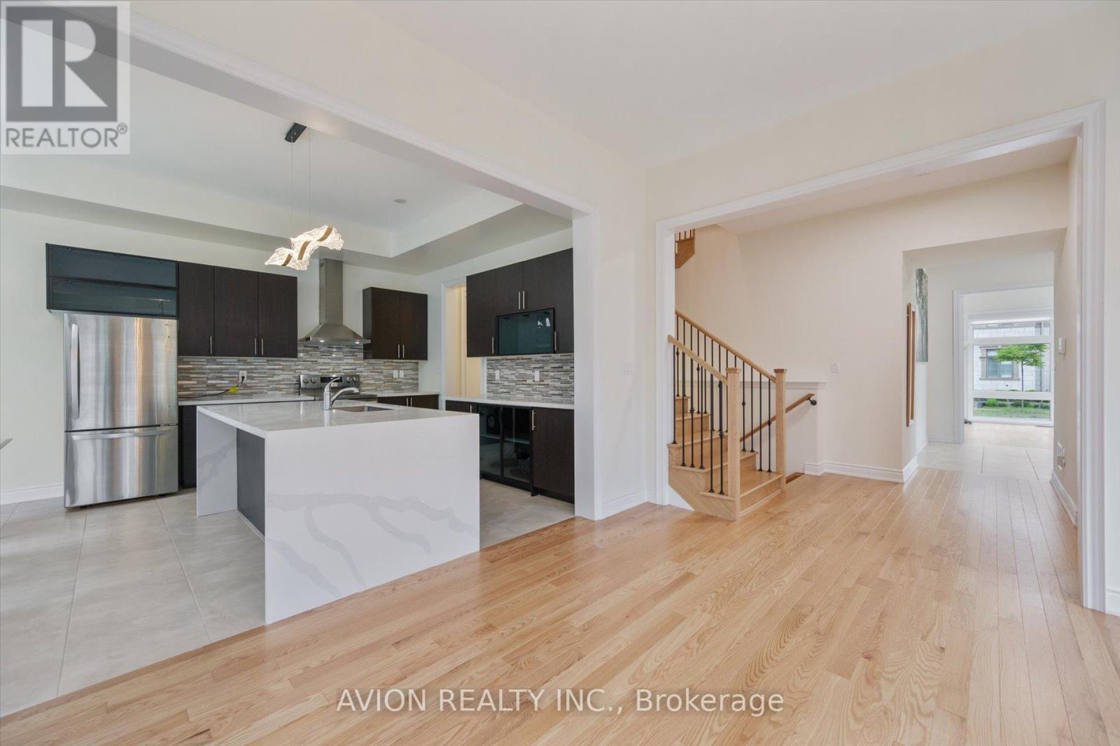 2417 Edward Leaver Trail, Oakville, Ontario  L6M 5L6 - Photo 12 - W12526302