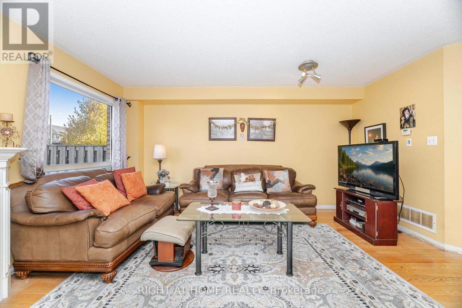 3861 Talias Crescent, Mississauga, Ontario  L5M 6L6 - Photo 14 - W12526312