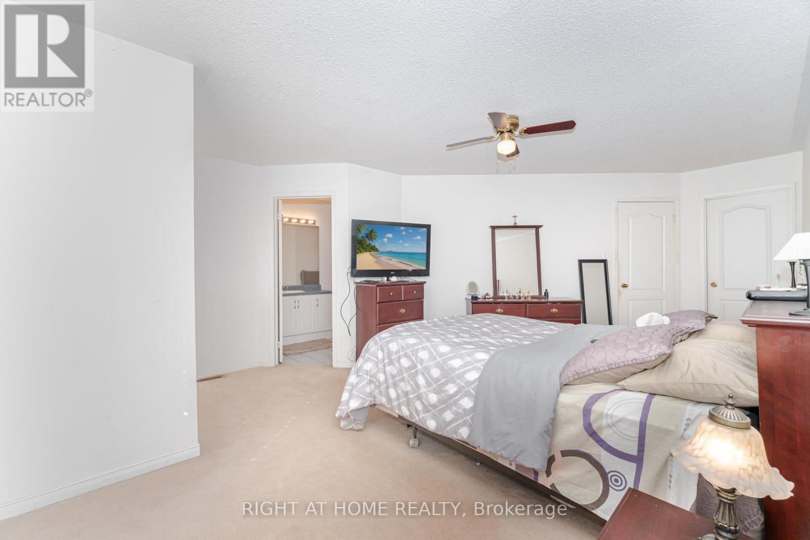 3861 Talias Crescent, Mississauga, Ontario  L5M 6L6 - Photo 22 - W12526312