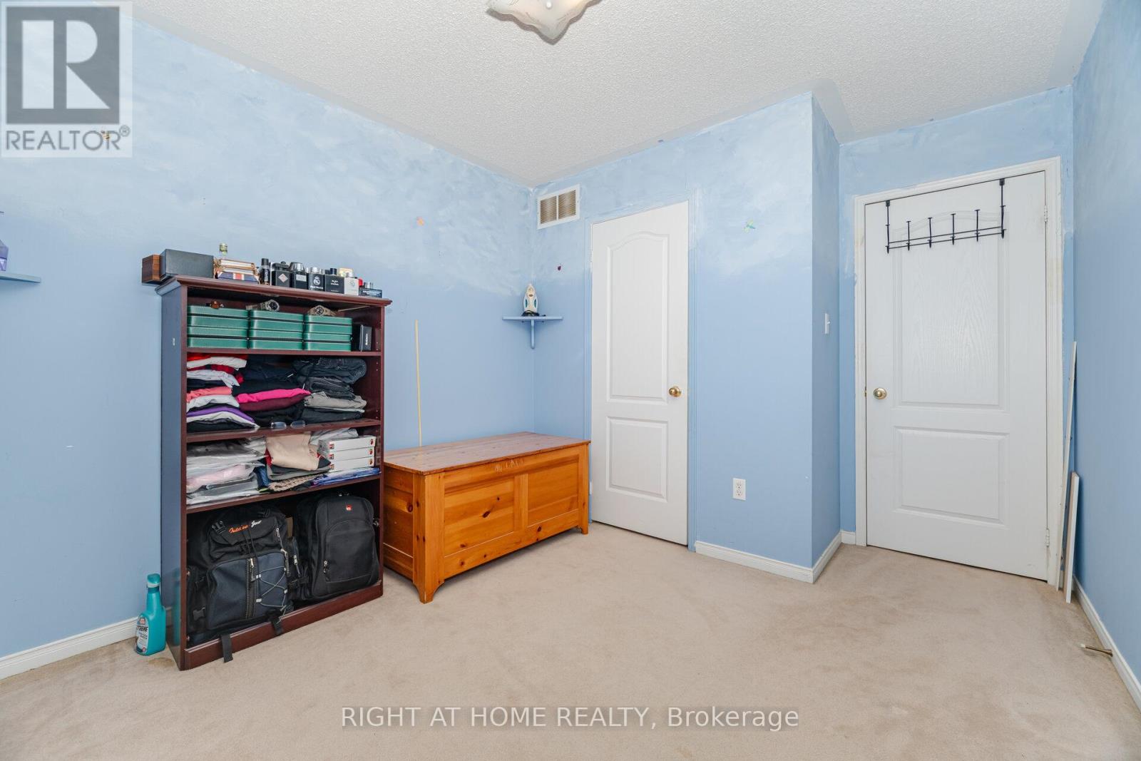 3861 Talias Crescent, Mississauga, Ontario  L5M 6L6 - Photo 32 - W12526312