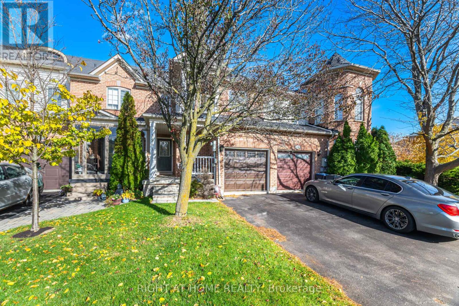 3861 Talias Crescent, Mississauga, Ontario  L5M 6L6 - Photo 4 - W12526312