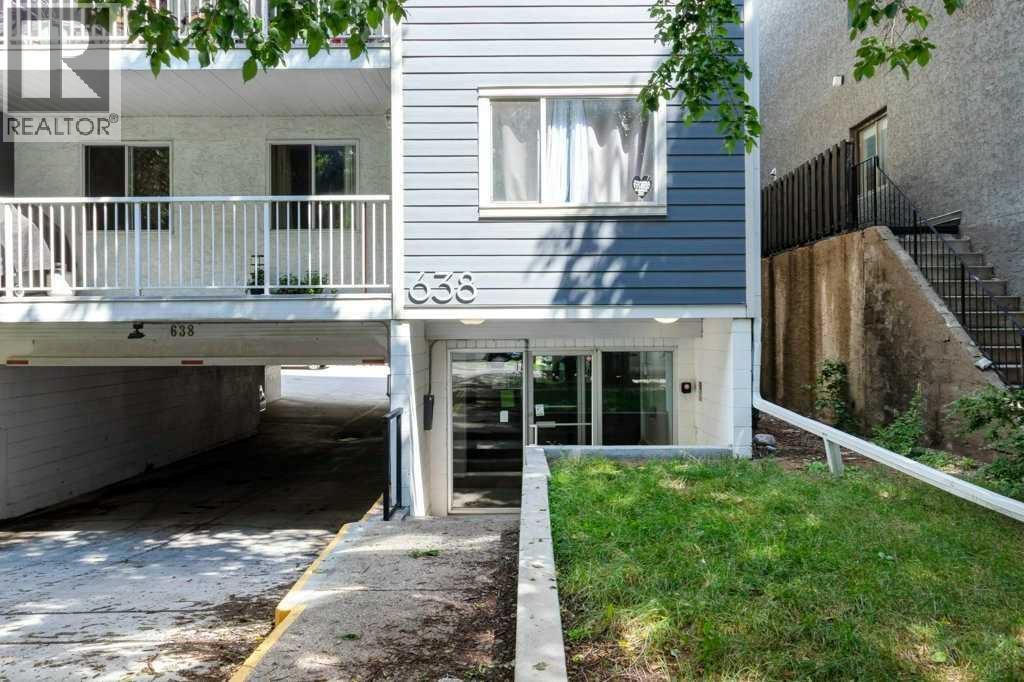 Property at 302, 638 Meredith Road NE image 4