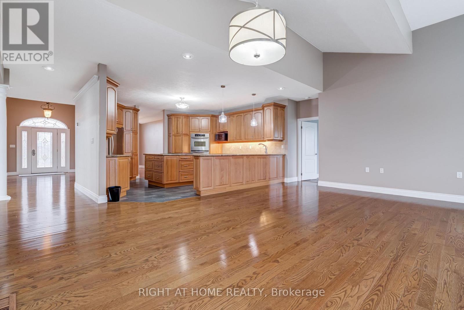 594228 Blind Line, Mono, Ontario  L9W 5N2 - Photo 10 - X12526308