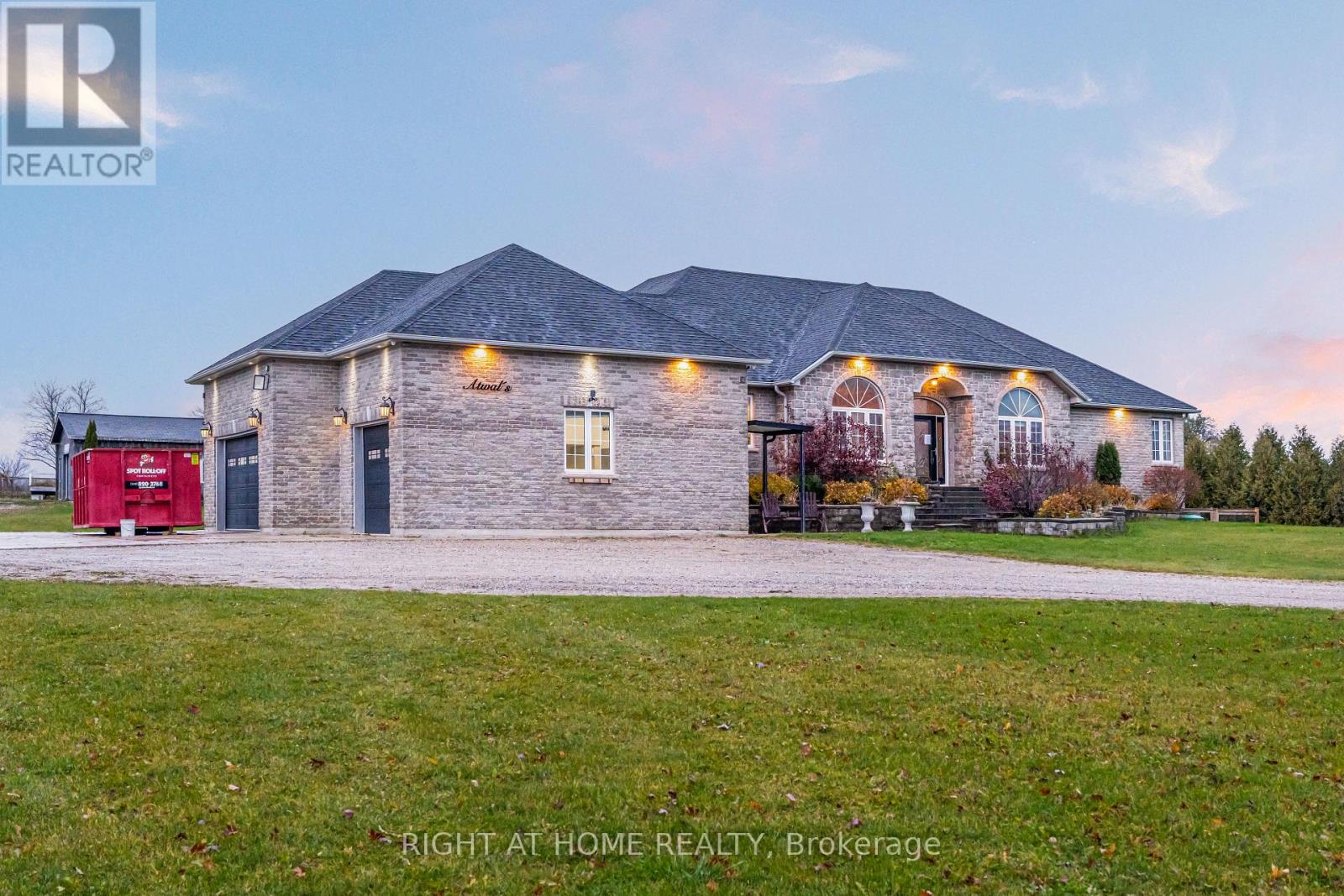 594228 Blind Line, Mono, Ontario  L9W 5N2 - Photo 4 - X12526308