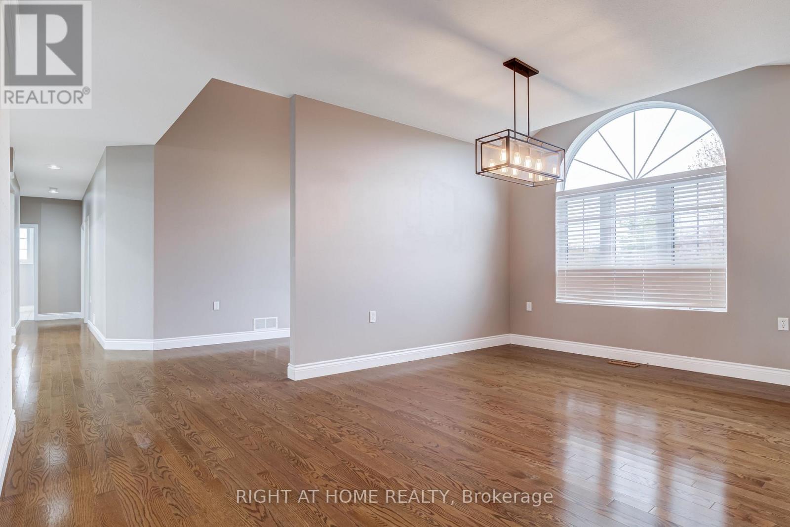 594228 Blind Line, Mono, Ontario  L9W 5N2 - Photo 8 - X12526308