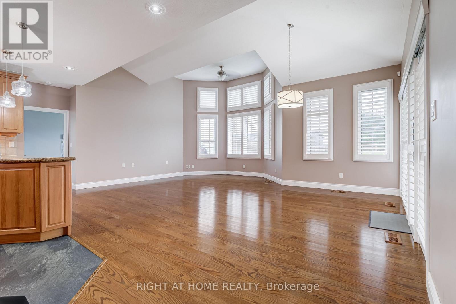 594228 Blind Line, Mono, Ontario  L9W 5N2 - Photo 9 - X12526308