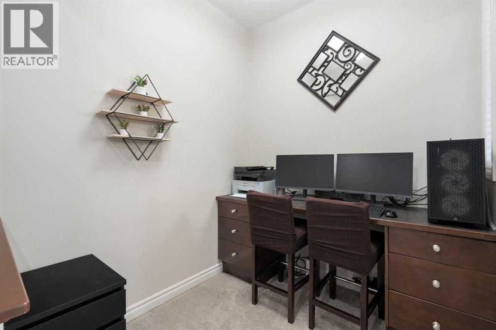 22 Hillcrest Street Sw, Airdrie, Alberta  T4B 0Y5 - Photo 16 - A2259056