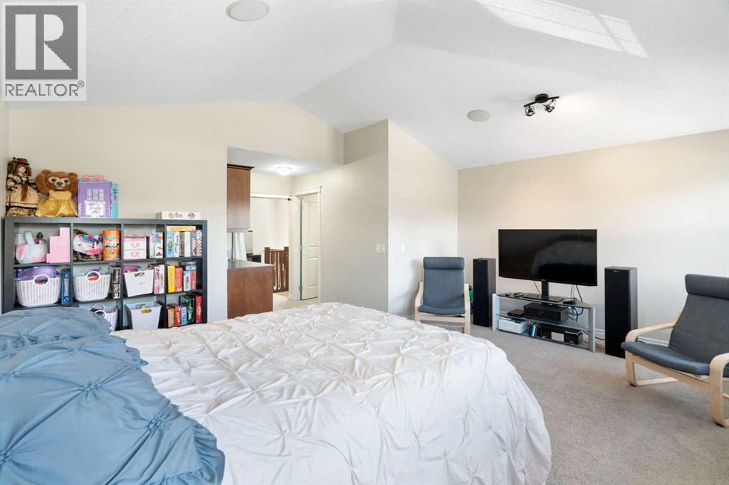 22 Hillcrest Street Sw, Airdrie, Alberta  T4B 0Y5 - Photo 29 - A2259056