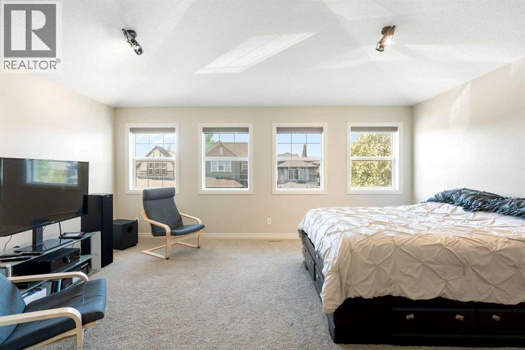 22 Hillcrest Street Sw, Airdrie, Alberta  T4B 0Y5 - Photo 27 - A2259056