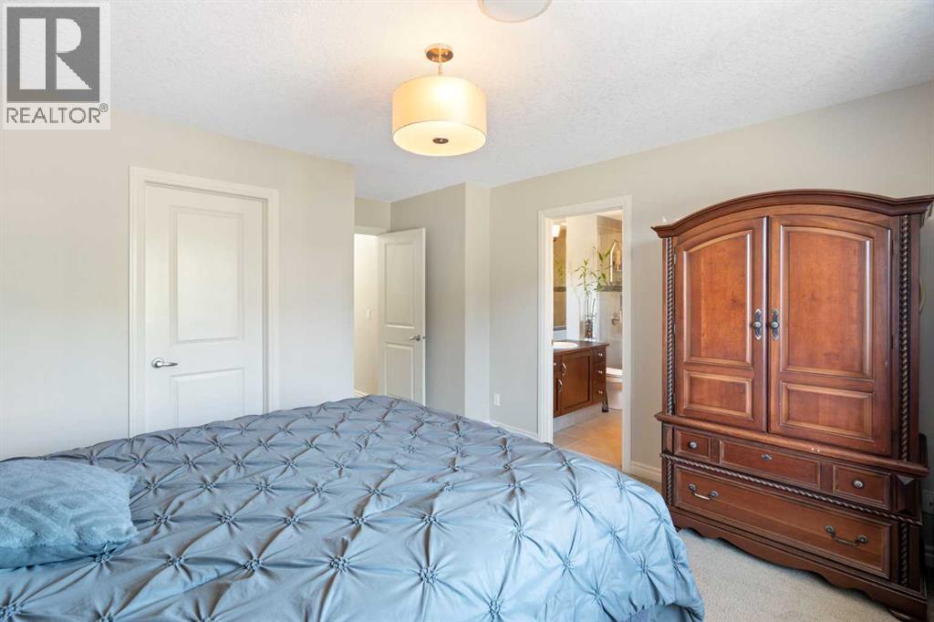 22 Hillcrest Street Sw, Airdrie, Alberta  T4B 0Y5 - Photo 25 - A2259056