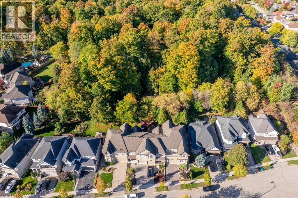 589 Winterburg Walk, Waterloo, Ontario  N2V 2M8 - Photo 3 - 40777550