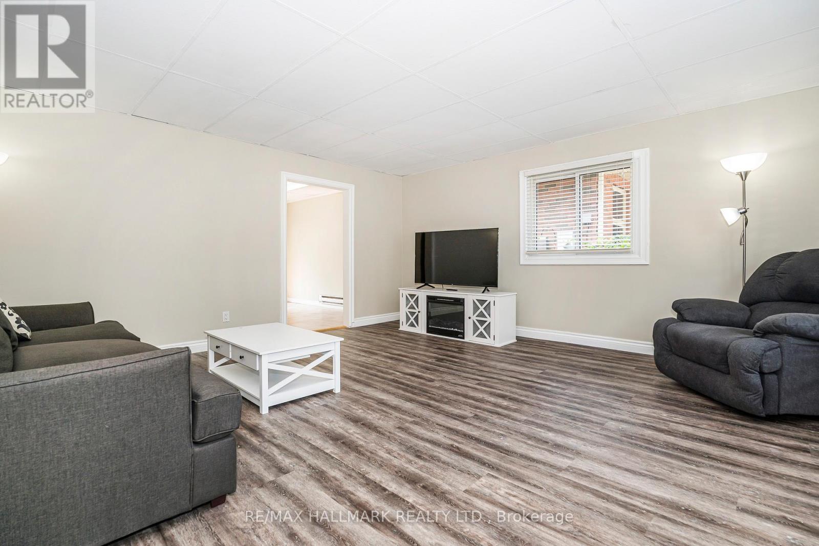 127 River Street, Brock, Ontario  L0C 1H0 - Photo 9 - N12526326