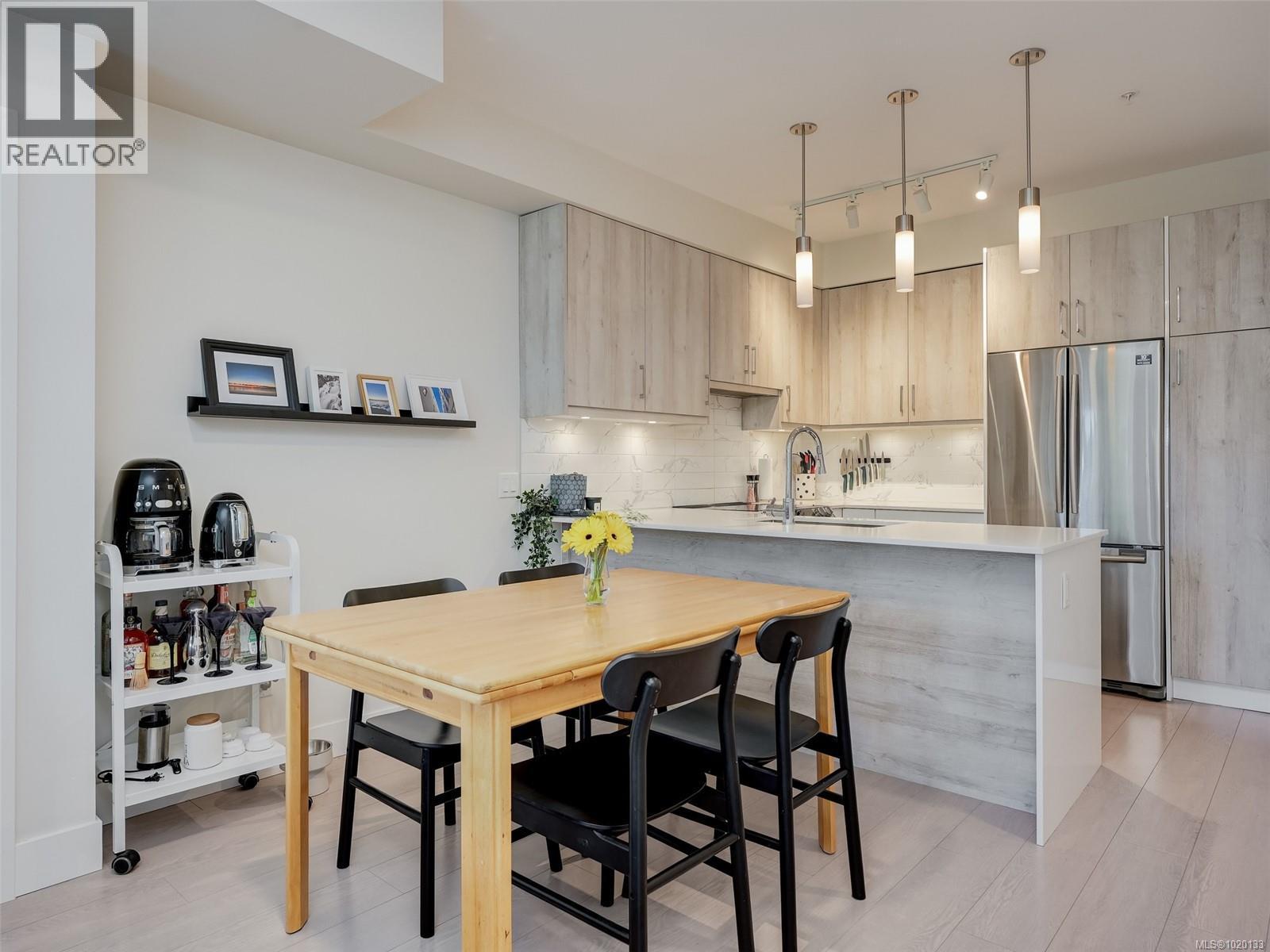 306 1450 Glentana Rd, View Royal, British Columbia  V9A 0H6 - Photo 6 - 1020133