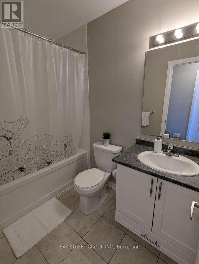 131 - 165 Hampshire Way, Milton, Ontario  L9T 8M7 - Photo 11 - W12526330