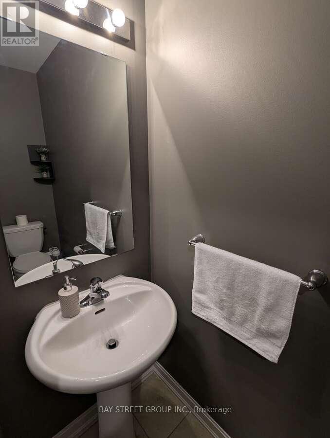 131 - 165 Hampshire Way, Milton, Ontario  L9T 8M7 - Photo 13 - W12526330